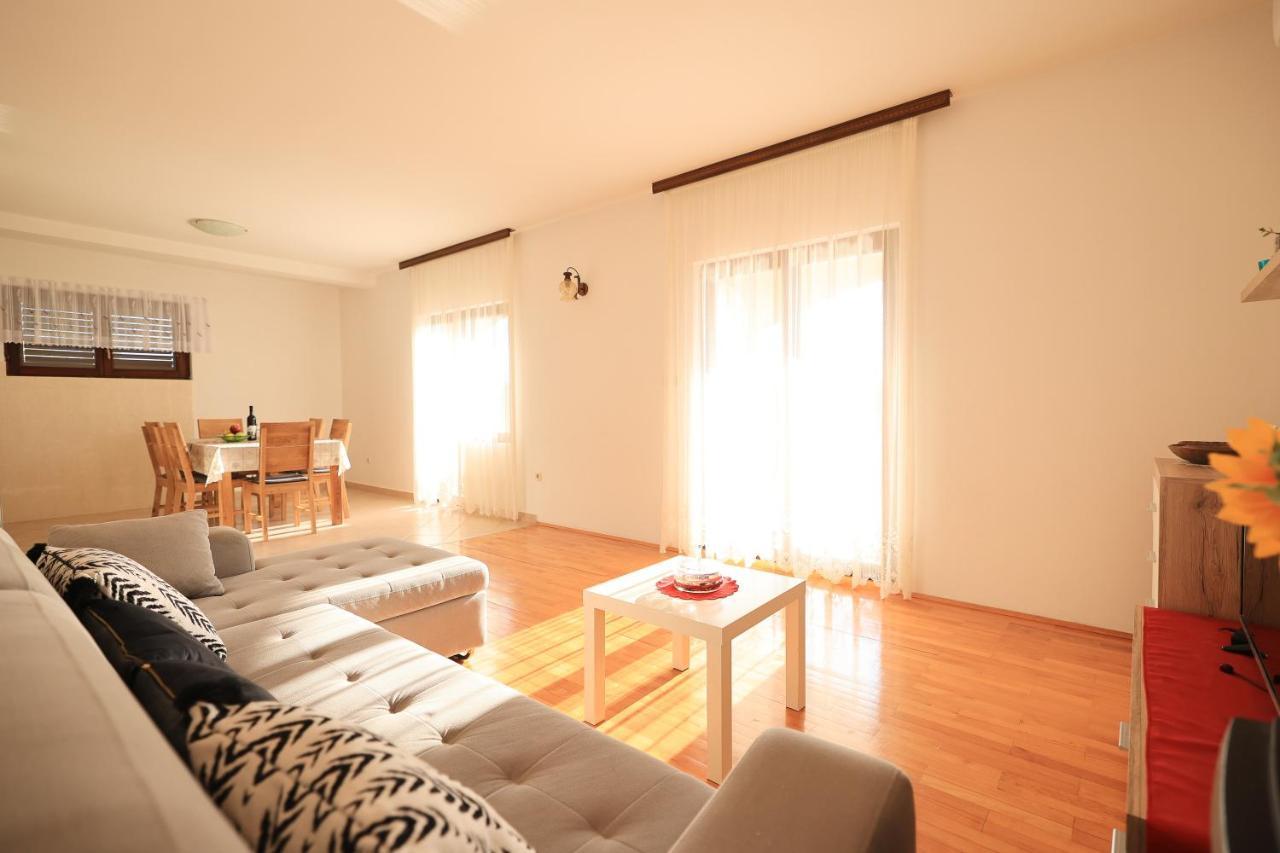 Apartments Ana Petrcane Luaran gambar