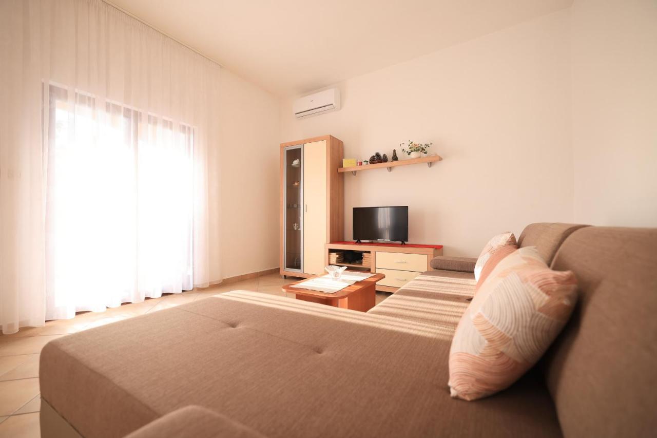 Apartments Ana Petrcane Luaran gambar