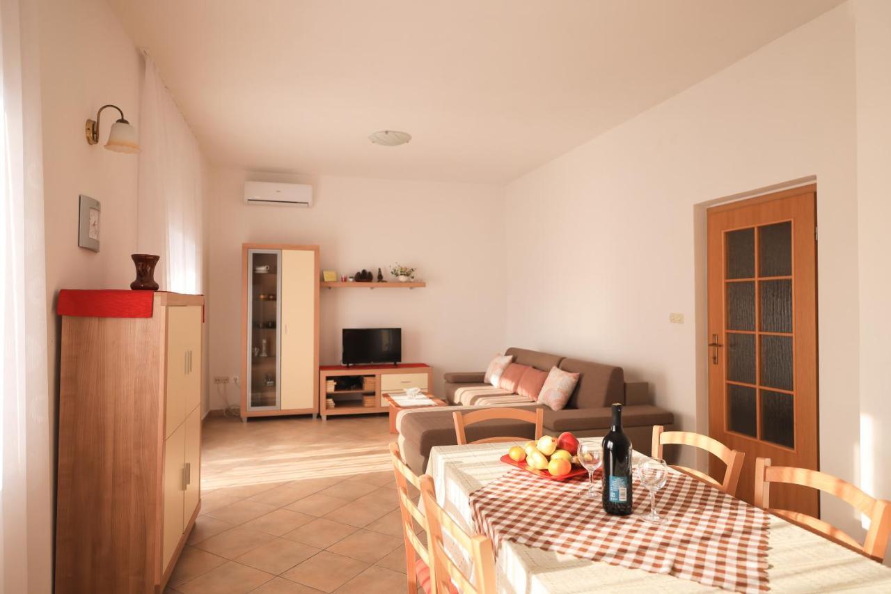 Apartments Ana Petrcane Luaran gambar