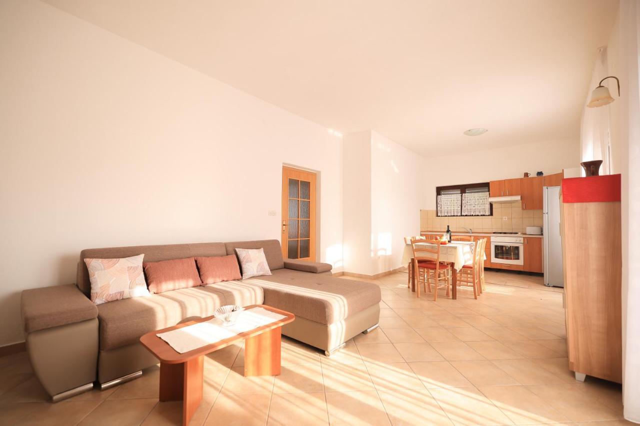 Apartments Ana Petrcane Luaran gambar