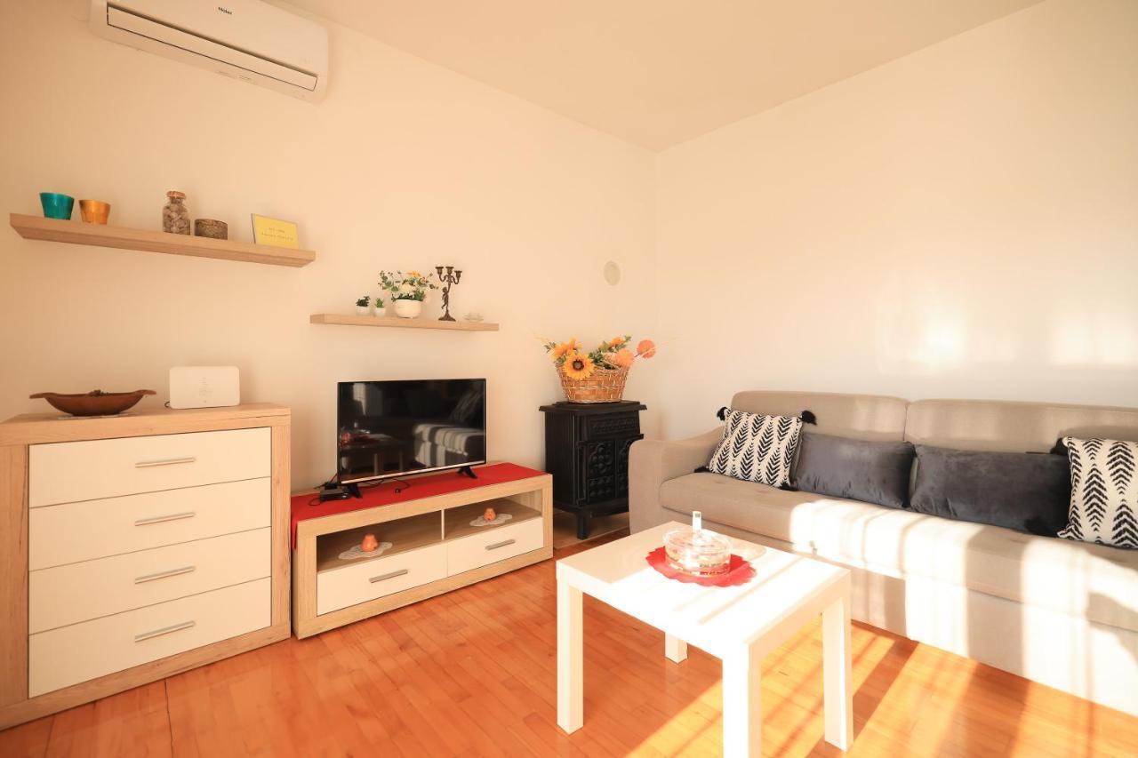 Apartments Ana Petrcane Luaran gambar